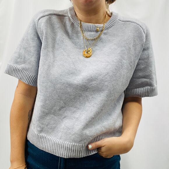 Abercrombie & Fitch Sweaters - Abercrombie & Fitch L gray crewneck short sleeve sweater